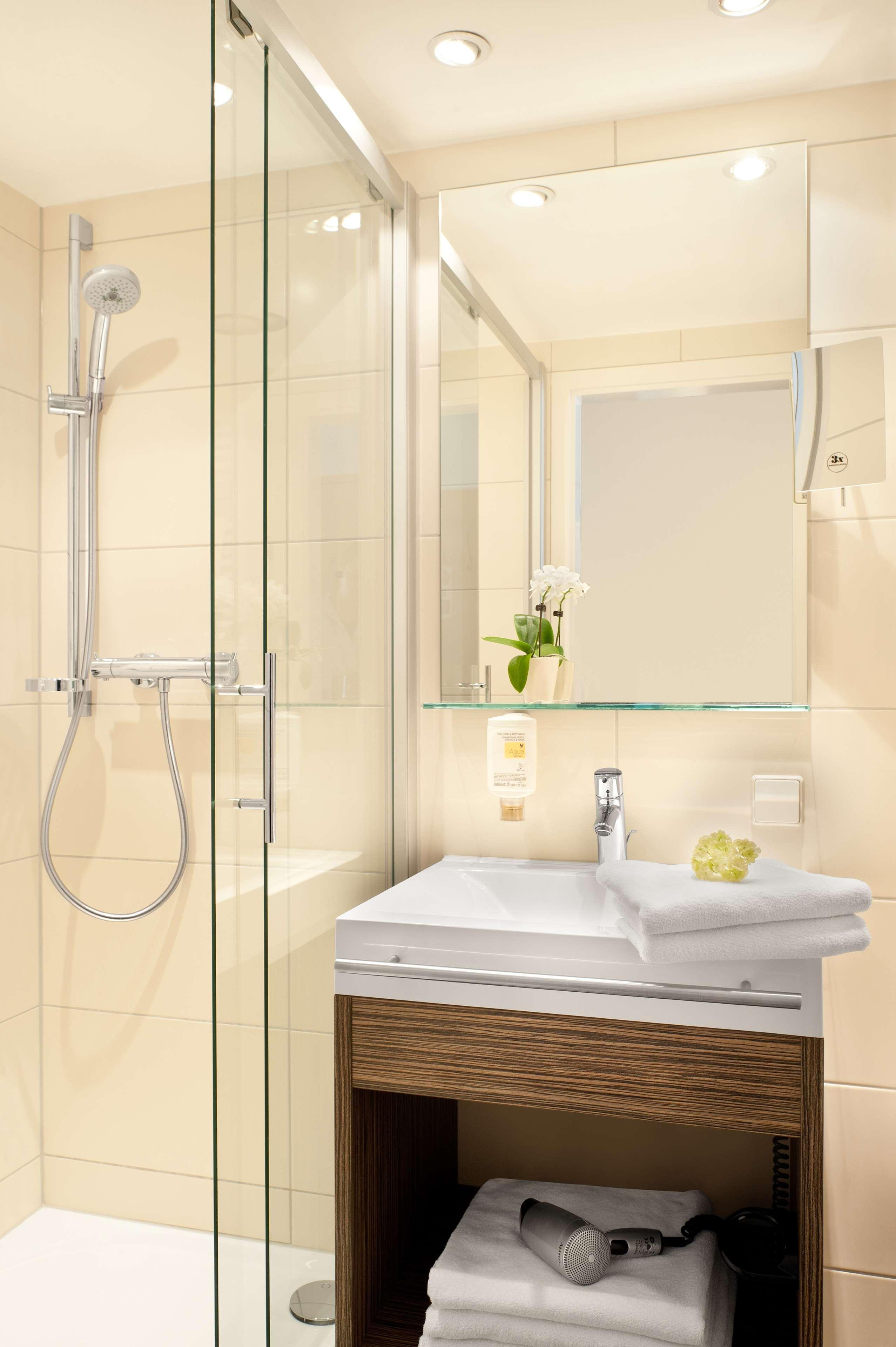 Hotel Western Favorit 3*