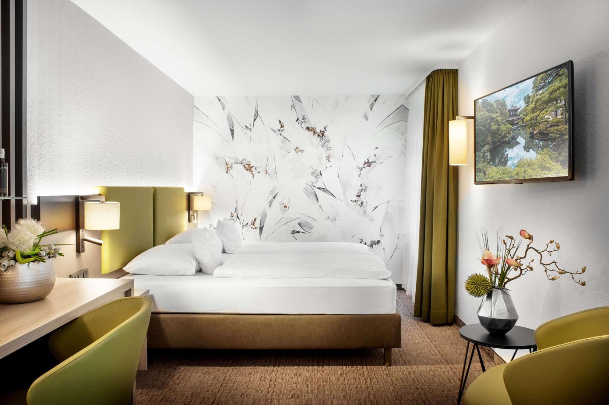 Hotel Western Favorit 3*