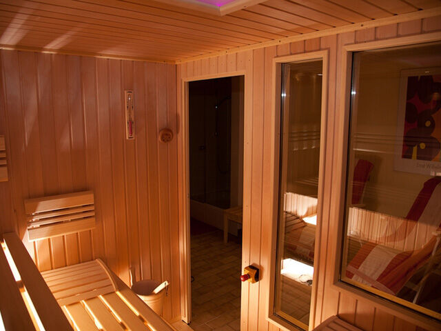 Western Favorit Hotel 3*