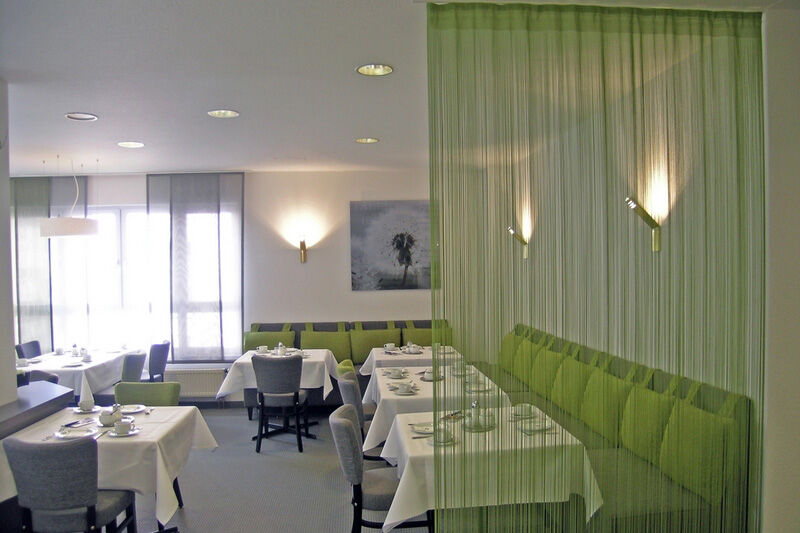 Hotel Western Favorit 3*